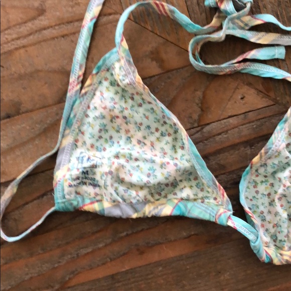gap. simple, all cotton triangle bikini top. (med) - Picture 5 of 6